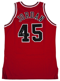 Michael Jordan Autographed Red #45 Chicago Bulls Jersey (UDA)